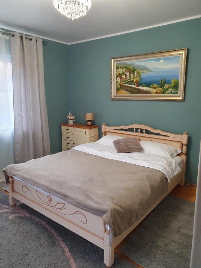 Vila Sunset 2 Aparthotel Galati  Ngoại thất bức ảnh